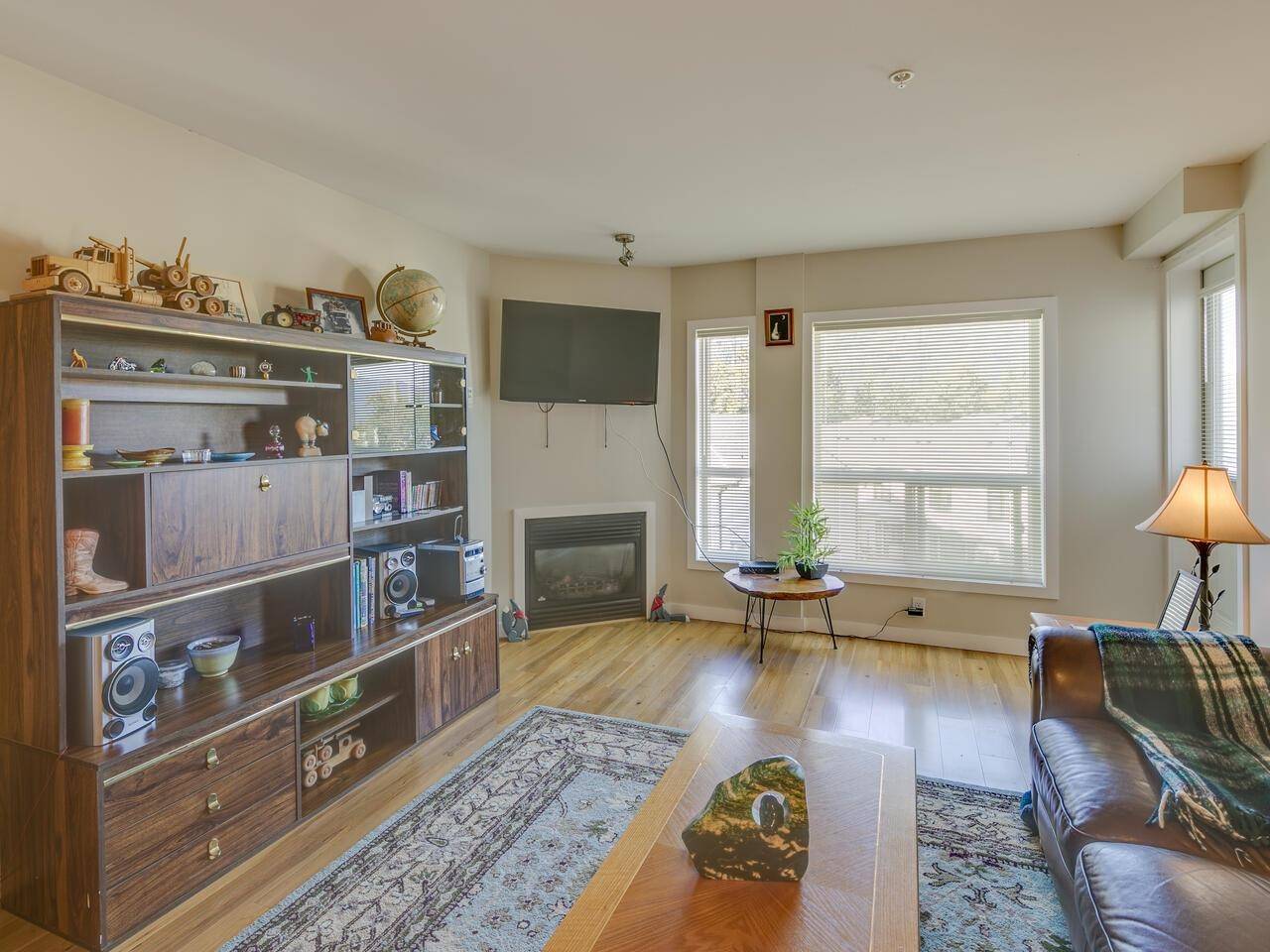 Squamish, BC V8B 0S1,1212 Main ST #404
