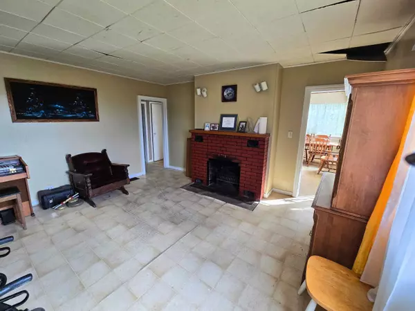 547 N Fletcher RD Gibsons, BC V0N 1V0