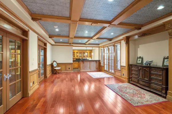 4583 Hudson ST Vancouver, BC V6H 3B8