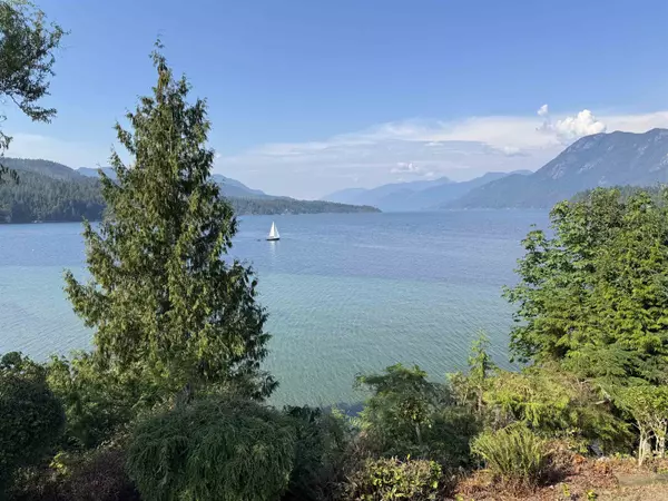 Sechelt, BC V7Z 0L1,6484 N Gale AVE