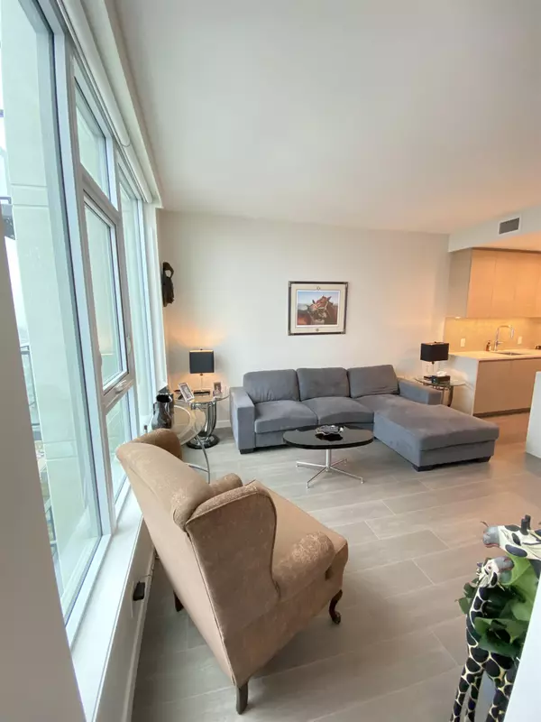 Burnaby, BC V5C 0N7,2186 Gilmore AVE #4409