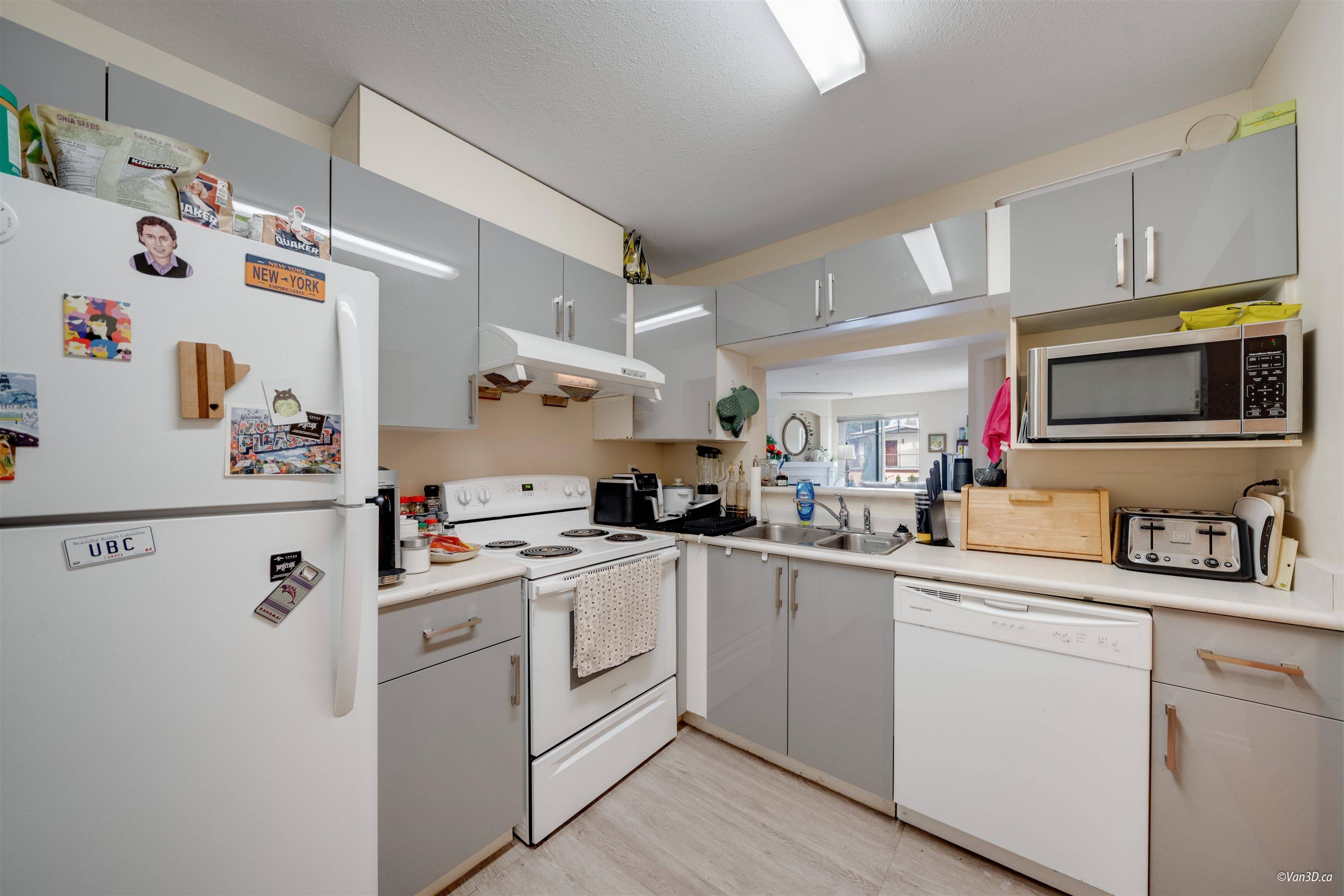 Vancouver, BC V5M 1Y4,2505 E Broadway AVE #202