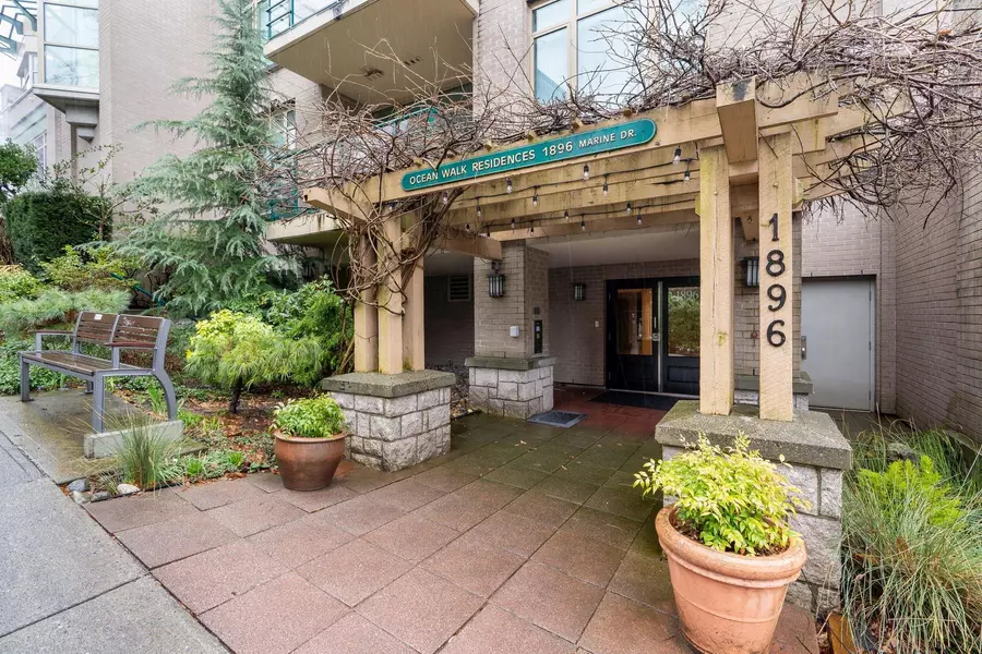 1896 Marine DR #205, West Vancouver, BC V7V 1J6
