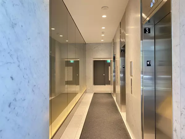 Vancouver, BC V6Z 1C3,889 Pacific ST #2301