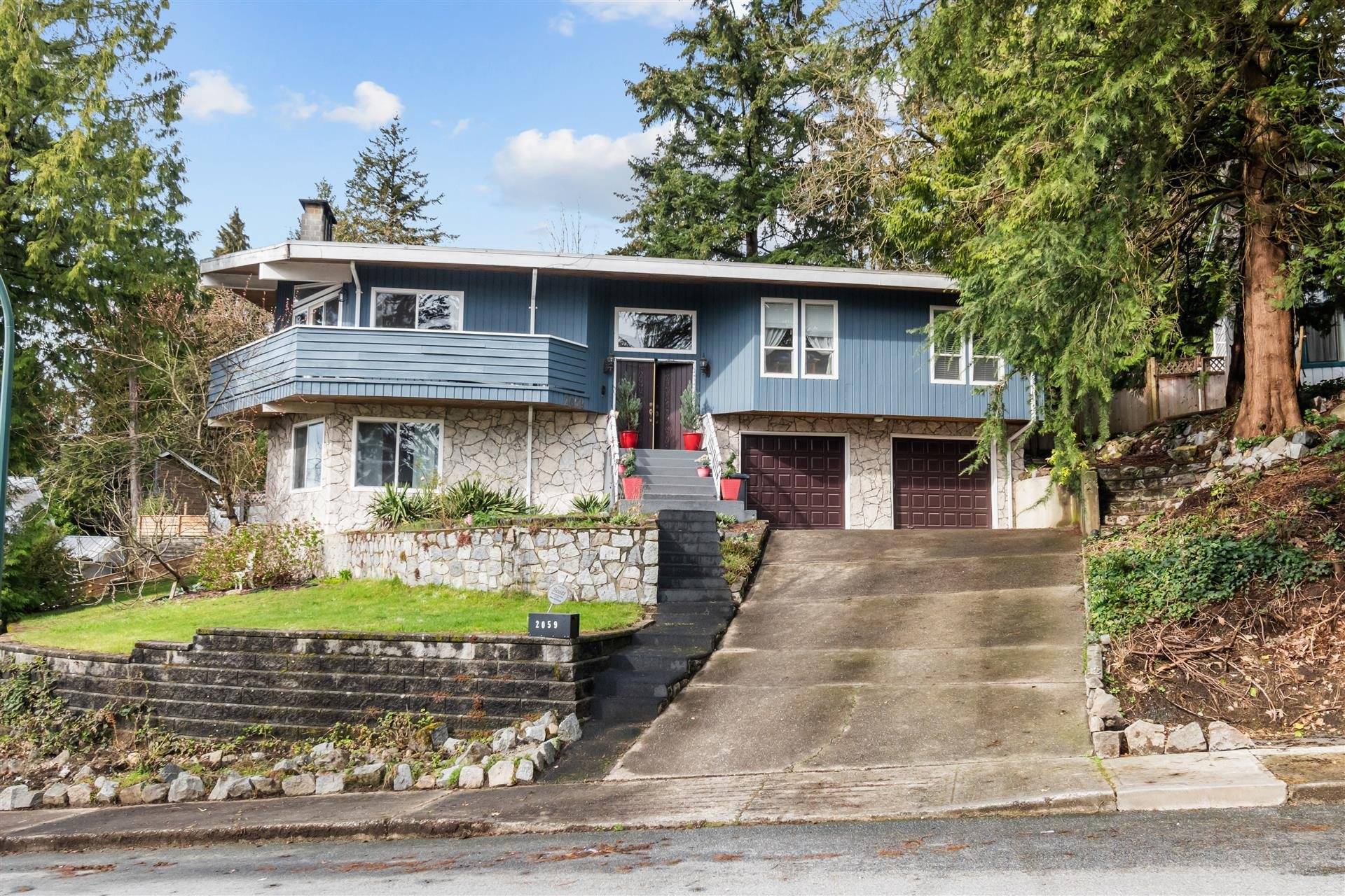 2059 Concord AVE, Coquitlam, BC V3K 1K4