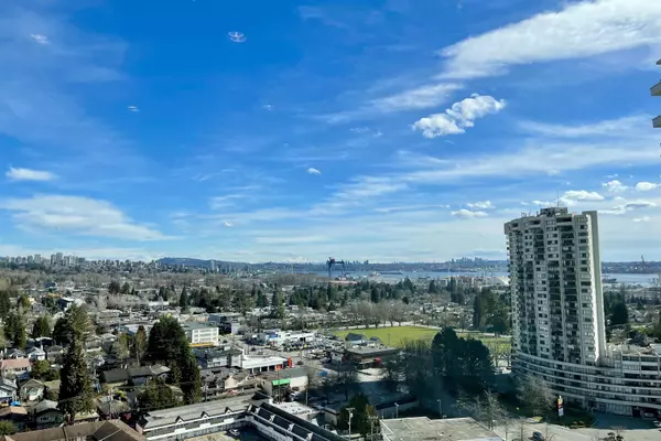 1675 Lions Gate LN #1703 North Vancouver, BC V7P 0E3