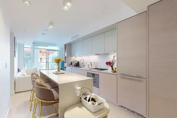 Vancouver, BC V6Z 0G7,1289 Hornby ST #3007