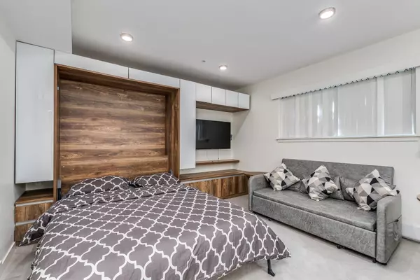 1170 Barclay Street #002 Vancouver, BC V6E 1H1