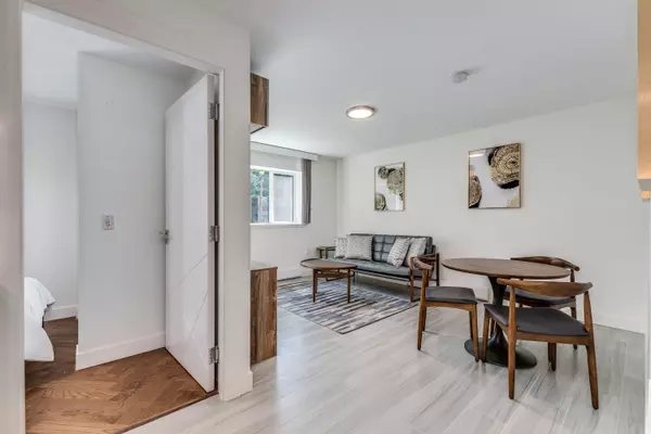 1168 Pendrell Street #101 Vancouver, BC V6E 1L4