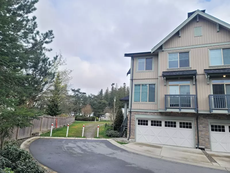 20487 65 AVE #50, Langley, BC V2Y 3K8