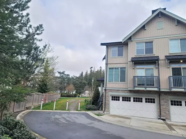 20487 65 AVE #50, Langley, BC V2Y 3K8