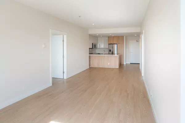 875 Gibsons WAY #208 Gibsons, BC V0N 1V0