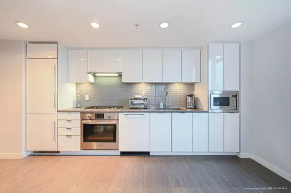 Richmond, BC V6X 0P4,8333 Sweet AVE #1702