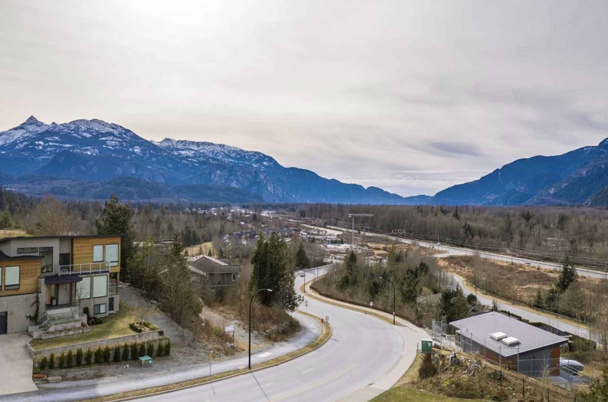 Squamish, BC V8B 0Y7,41331 Horizon DR
