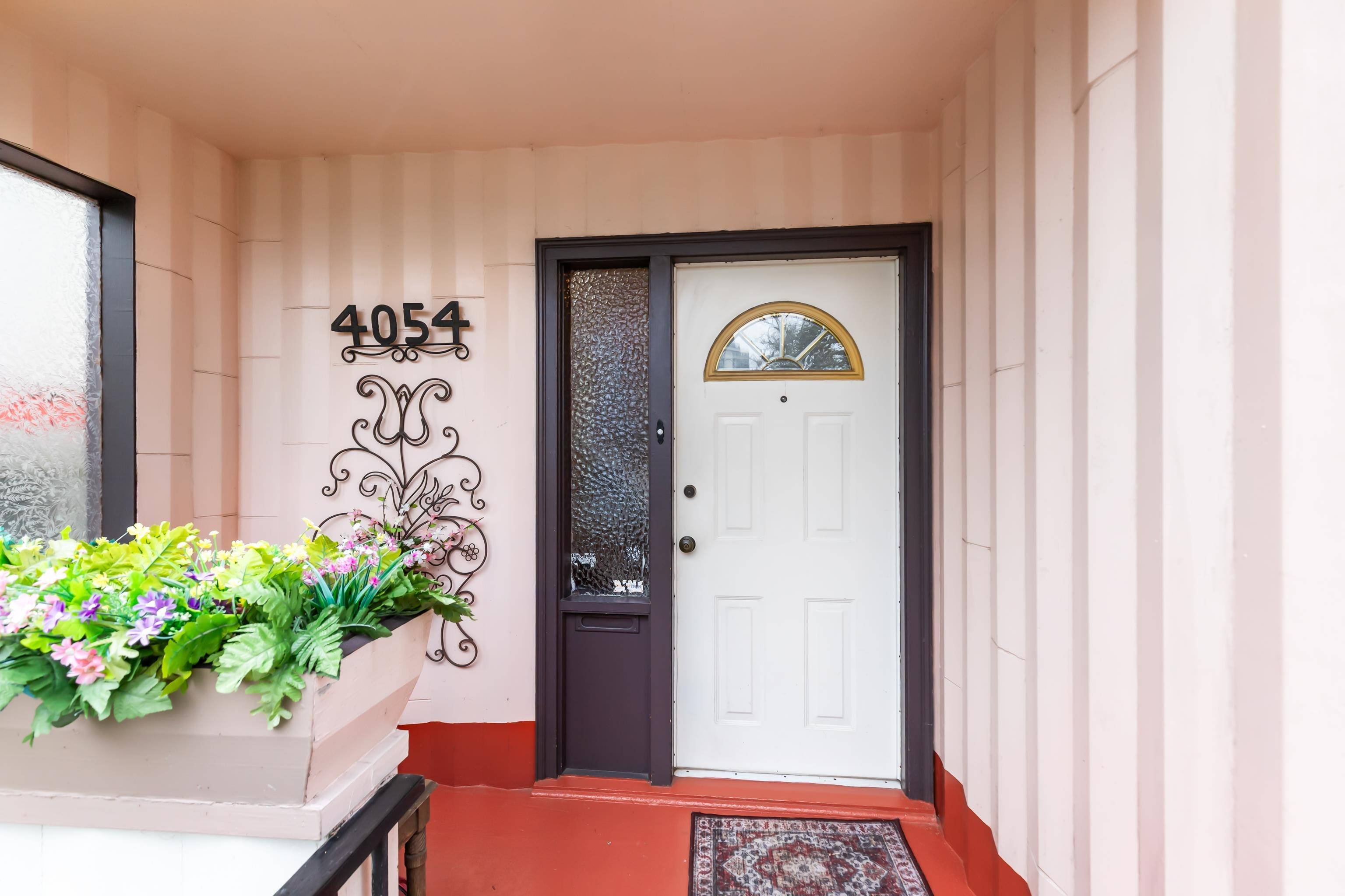 Vancouver, BC V5N 3Z2,4054 Welwyn ST