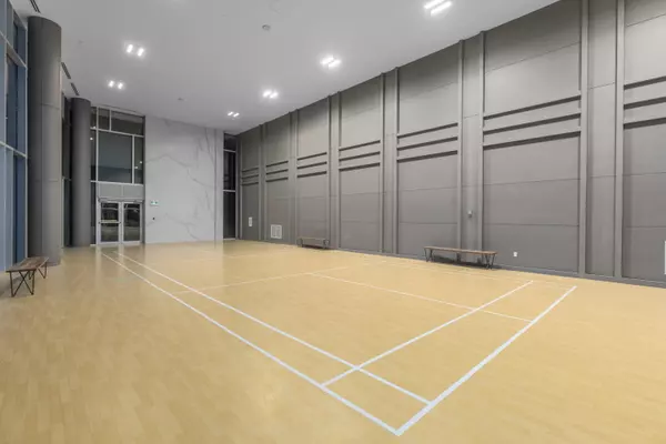 9887 Whalley BLVD #3304 Surrey, BC V3T 0P4