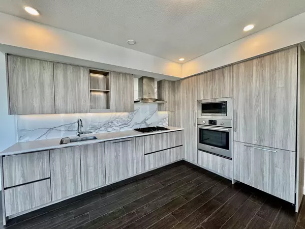 Surrey, BC V3T 0P4,9887 Whalley BLVD #3304