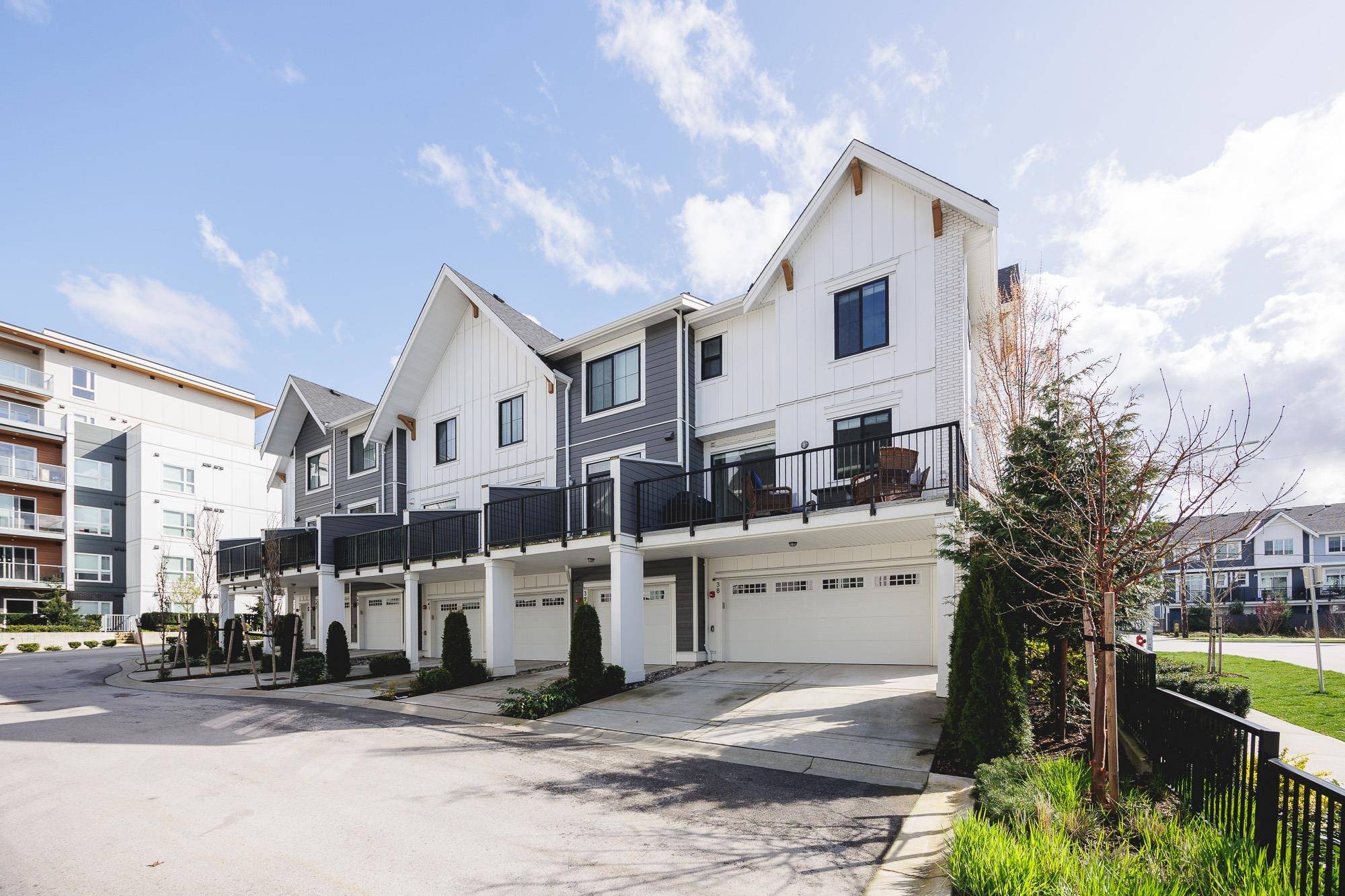 Langley, BC V2Y 3P7,20189 84 AVE #38