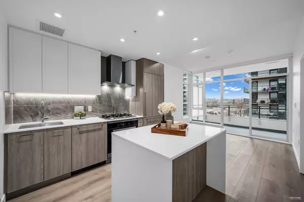 Burnaby, BC V5C 0L9,2288 Alpha AVE #602