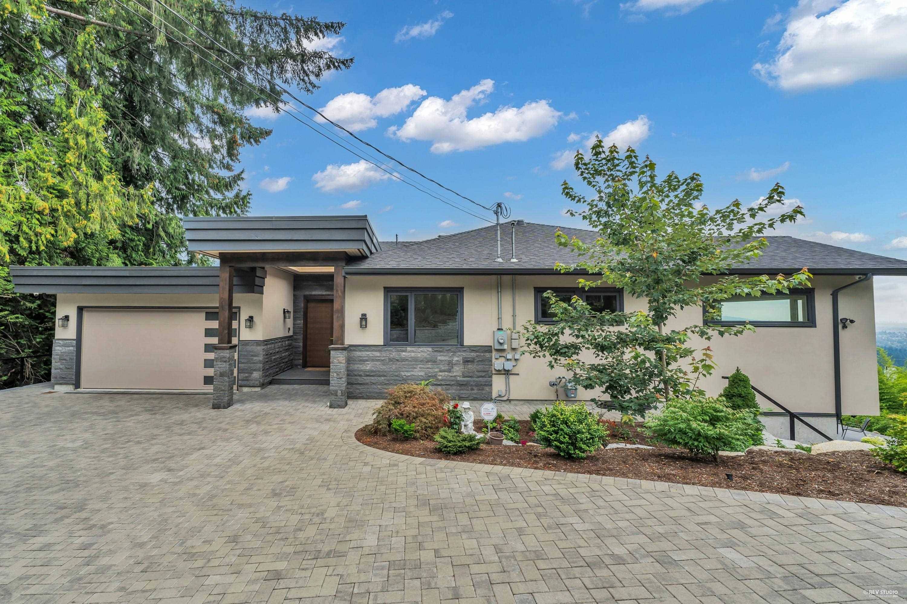 West Vancouver, BC V7S 1V2,558 St. Andrews RD