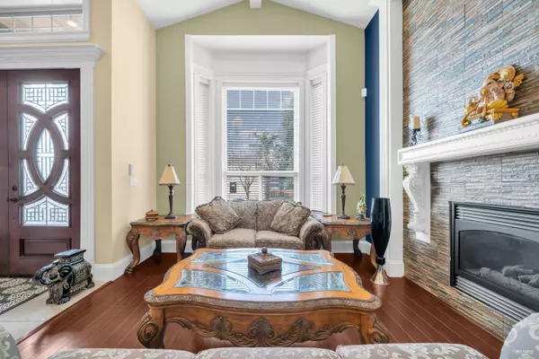 Surrey, BC V3X 1X3,5838 124a ST