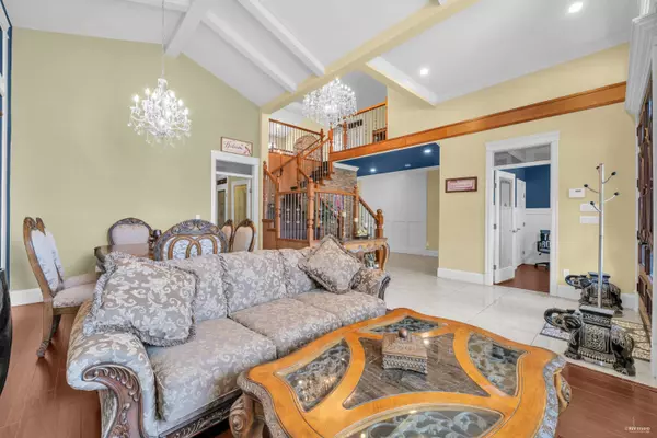 Surrey, BC V3X 1X3,5838 124a ST