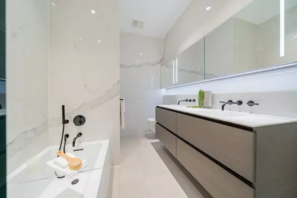 620 Cardero ST #2603 Vancouver, BC V6G 3H7