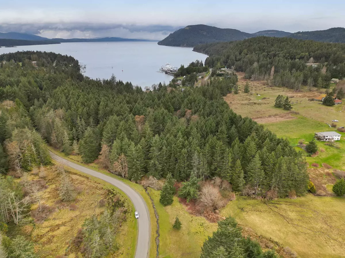 Mayne Island, BC V0N 2J2,281 Merryman DR