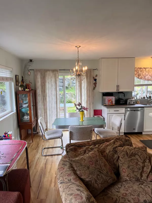 Sechelt, BC V0N 3A0,5589 Medusa PL