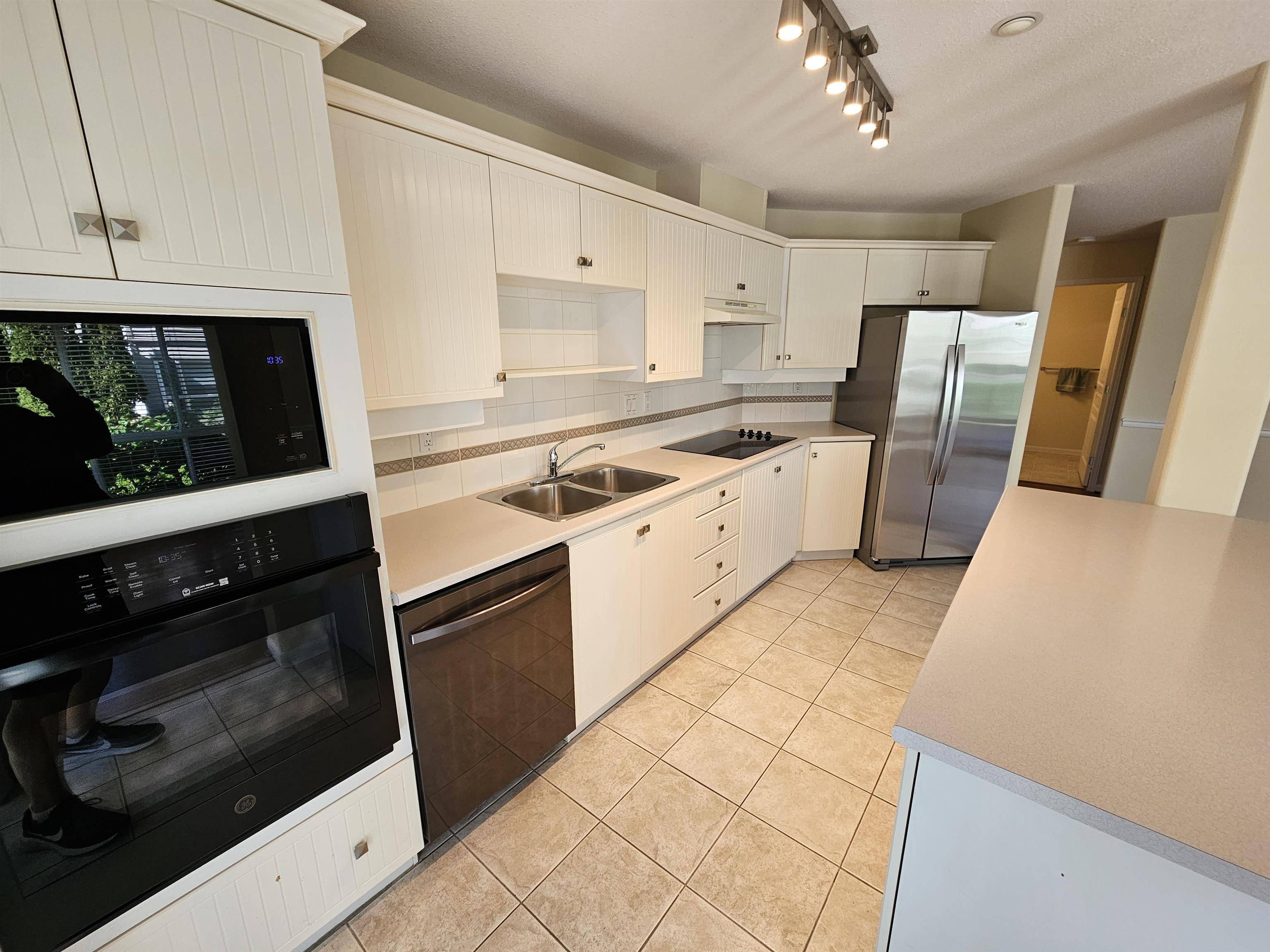 Richmond, BC V7E 6N5,12633 No. 2 RD #107