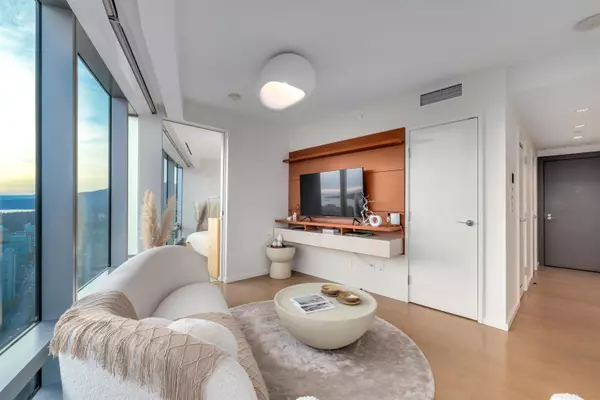 Vancouver, BC V6E 0B3,1151 W Georgia ST #4102