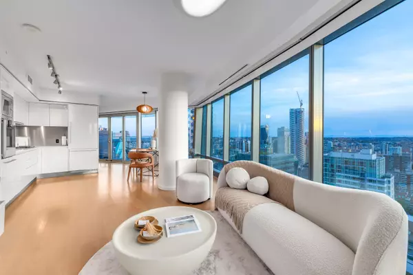 Vancouver, BC V6E 0B3,1151 W Georgia ST #4102