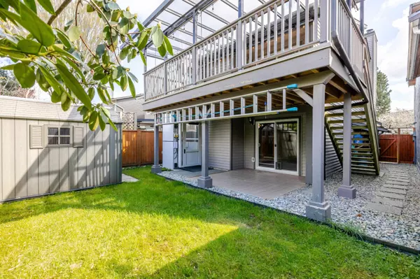 Langley, BC V4W 3K7,240 Davis CRES