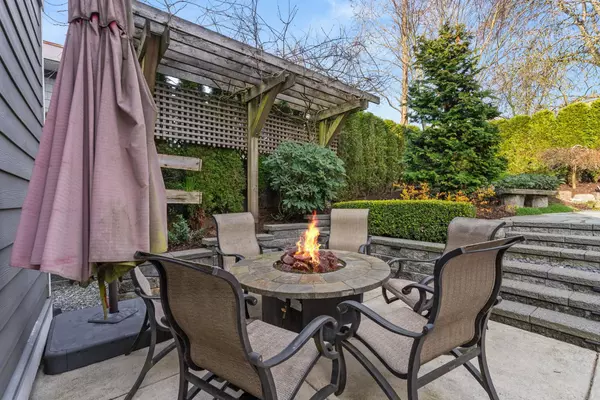 White Rock, BC V4B 4W3,838 Habgood ST