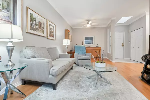 Coquitlam, BC V3B 7W8,3098 Guildford WAY #416