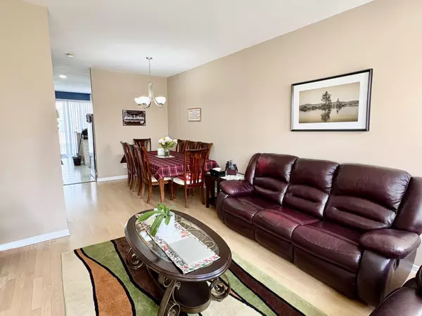 Richmond, BC V6V 2W6,22888 Windsor CT #93