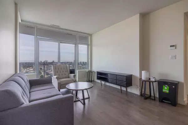 Burnaby, BC V5J 0J3,5051 Imperial ST #1803