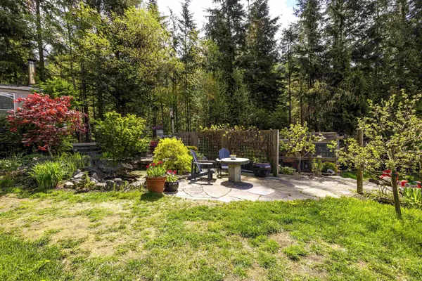 966 Copper DR Britannia Beach, BC V0N 1J0