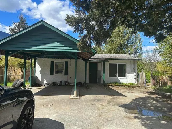 Hope, BC V0X 1L0,669 Wallace ST