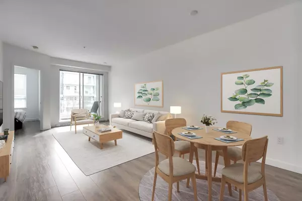 13963 105 BLVD #210, Surrey, BC V3T 0M9