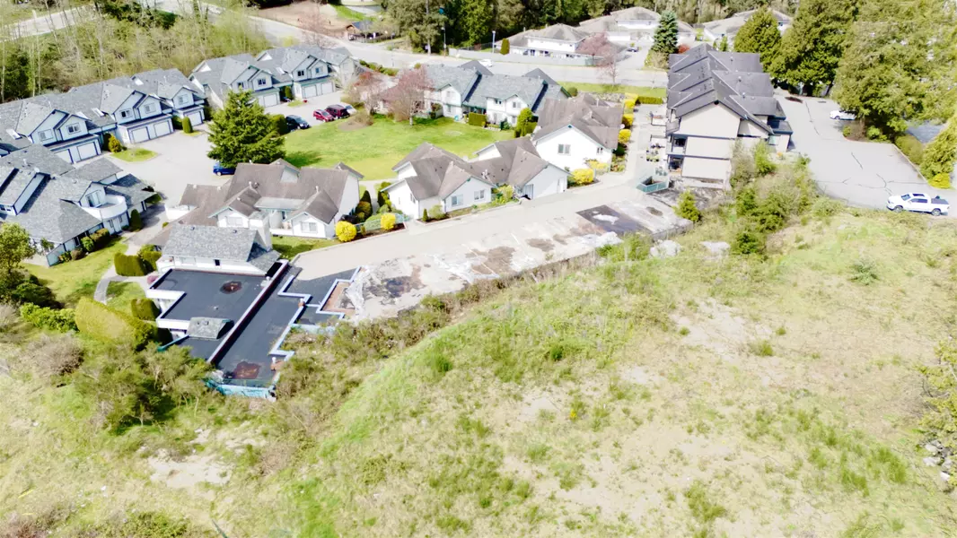 5711 Ebbtide ST, Sechelt, BC V7Z 0J5