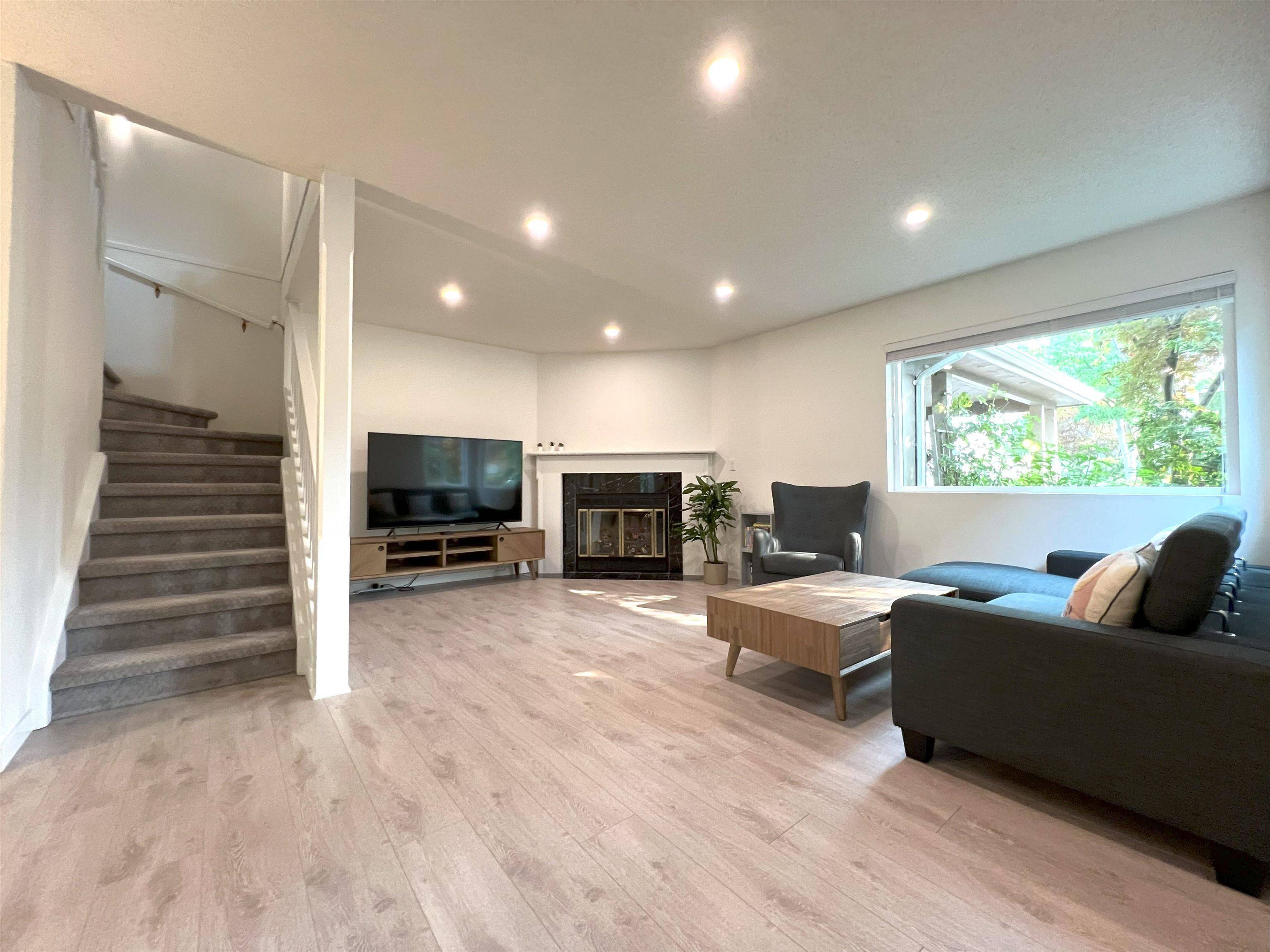 Richmond, BC V7E 5Z7,5111 Maple RD #14
