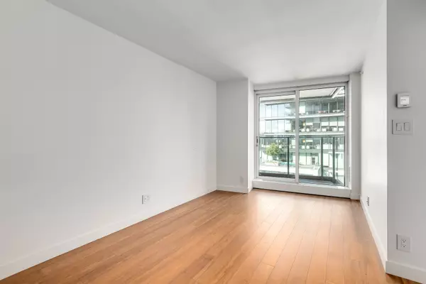 Vancouver, BC V6B 0M6,777 Richards ST #2608