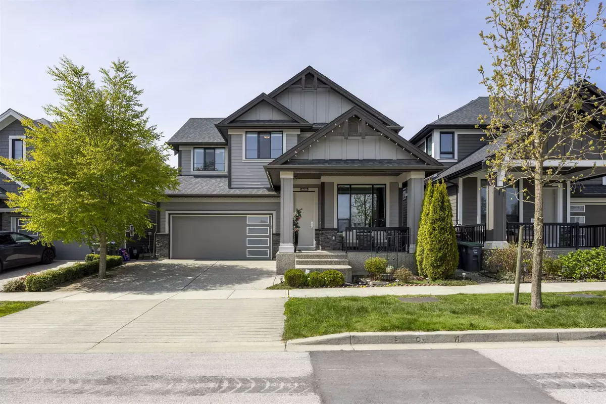 Surrey, BC V3Z 9X9,16788 Edgewood DR