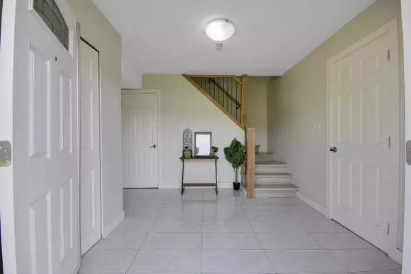 Surrey, BC V3V 5K6,9488 127a ST