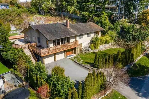 West Vancouver, BC V7V 3H9,3895 Southridge AVE
