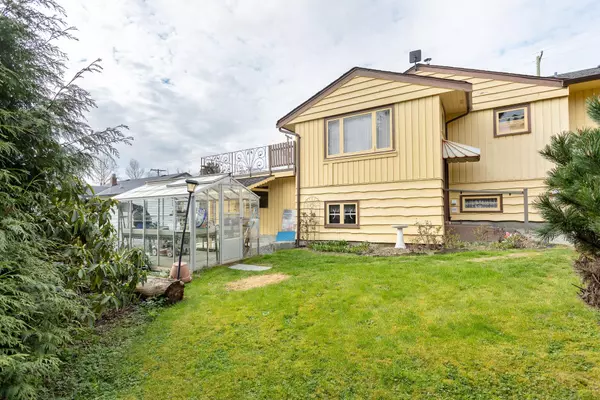 Coquitlam, BC V3K 1K5,1874 Hillside AVE