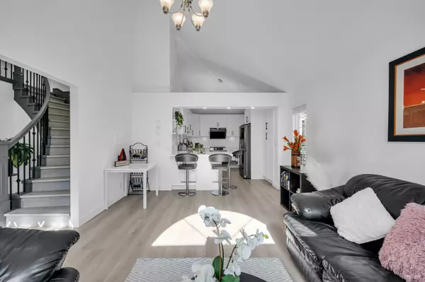 Coquitlam, BC V3K 1N4,292 Mariner WAY