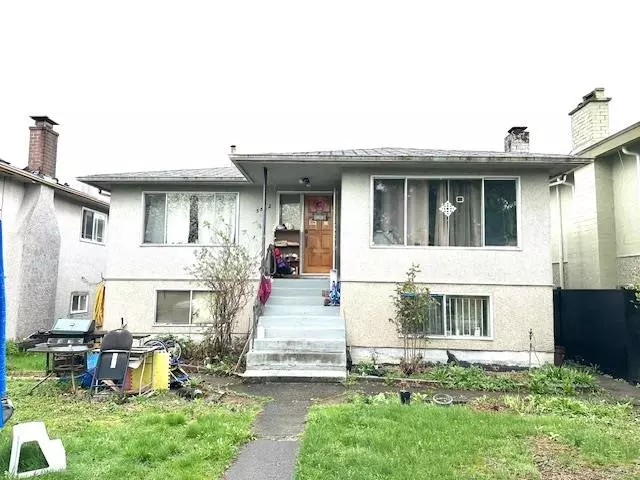 Vancouver, BC V5W 3S2,5862 Culloden ST