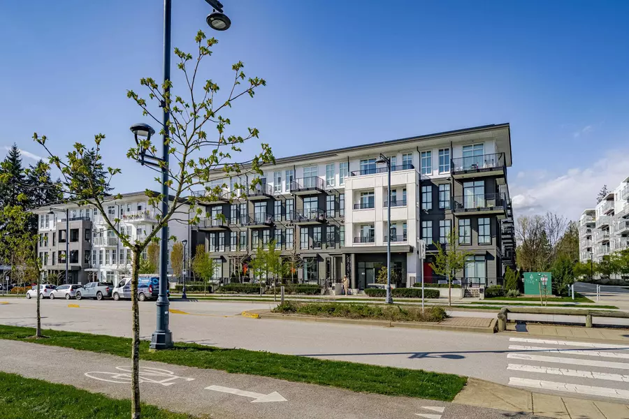 13933 105 BLVD #318, Surrey, BC V3T 0R6